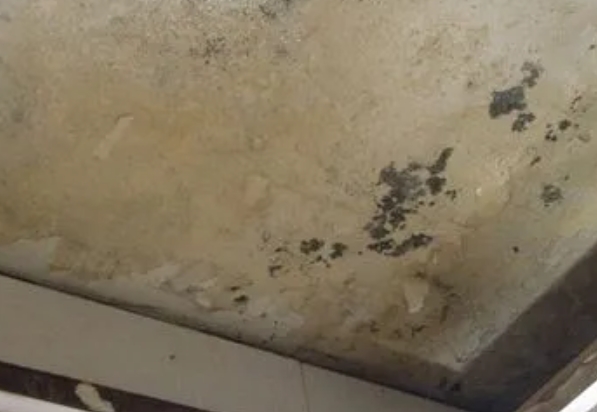 潘集阳台漏水维修公司分享下潘集卫生间渗水维修需要注意哪些问题。